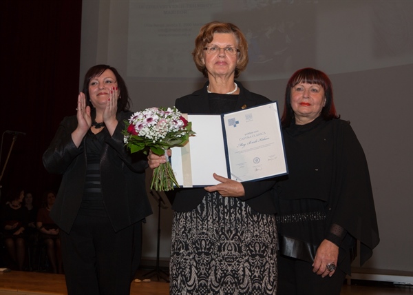 Čestitke predstojnici katedre